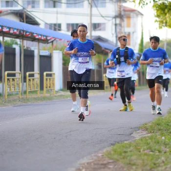 Runner Photo 3455634