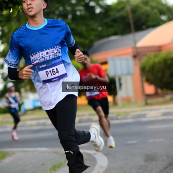 Runner Photo 3455639
