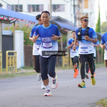 Runner Photo 3455643