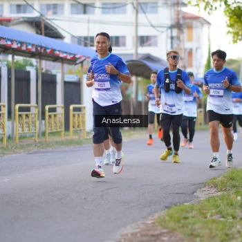 Runner Photo 3455698