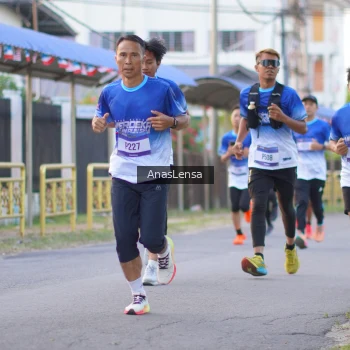 Runner Photo 3455704
