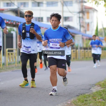 Runner Photo 3455770