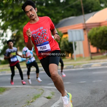 Runner Photo 3455773