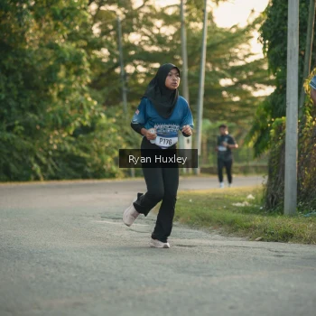 Runner Photo 3455783