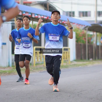Runner Photo 3455949
