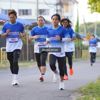 Runner Photo 3456073