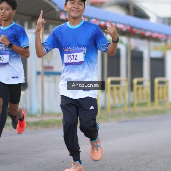 Runner Photo 3456076