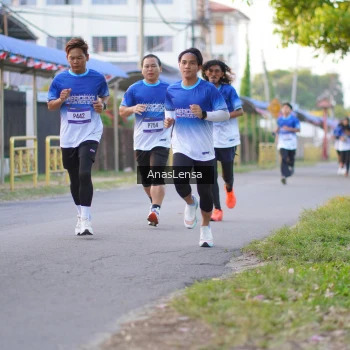 Runner Photo 3456089