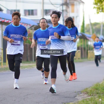 Runner Photo 3456208