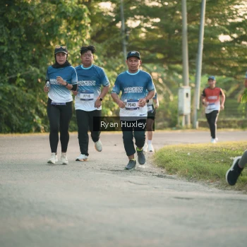 Runner Photo 3456345