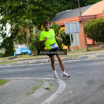 Runner Photo 3456401