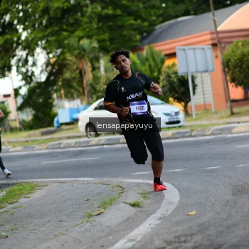 Runner Photo 3456444