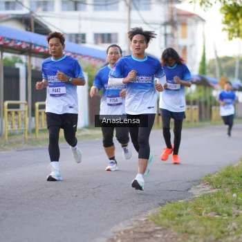 Runner Photo 3456466