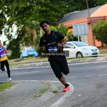 Runner Photo 3456473