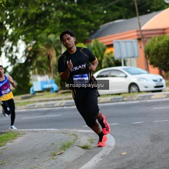 Runner Photo 3456487