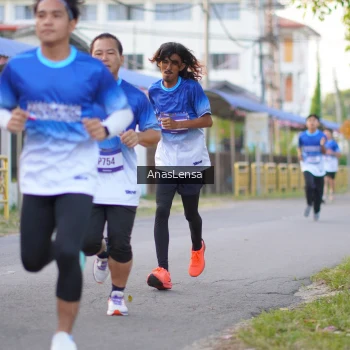 Runner Photo 3456491