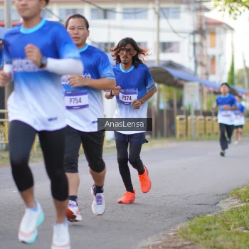 Runner Photo 3456536