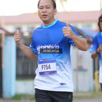 Runner Photo 3456611