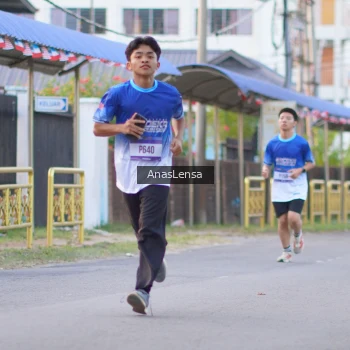 Runner Photo 3456626