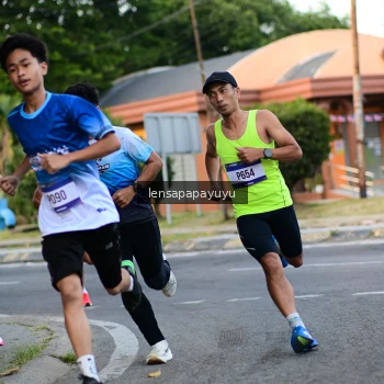 Runner Photo 3456630