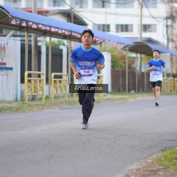 Runner Photo 3456640