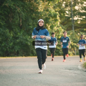 Runner Photo 3456641