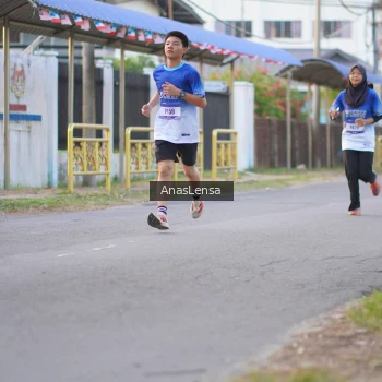Runner Photo 3456680