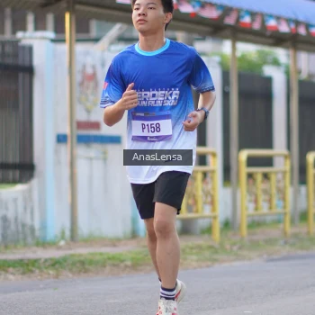 Runner Photo 3456694
