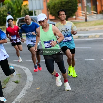Runner Photo 3456735