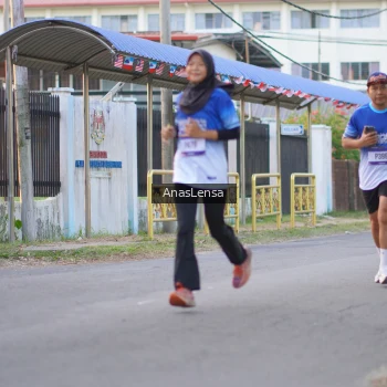 Runner Photo 3456742