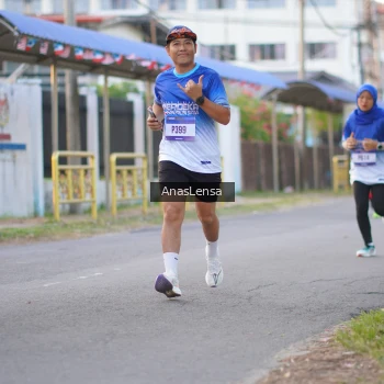 Runner Photo 3456754