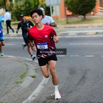 Runner Photo 3456763