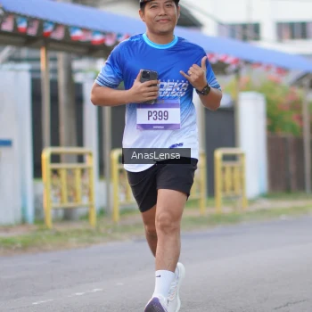 Runner Photo 3456813