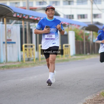 Runner Photo 3456815