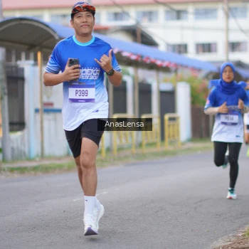 Runner Photo 3456841