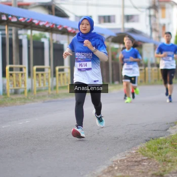 Runner Photo 3456842