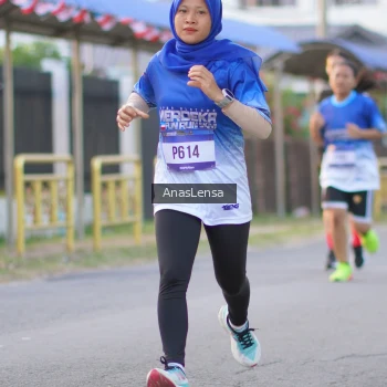 Runner Photo 3456845