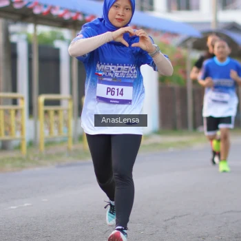 Runner Photo 3456848
