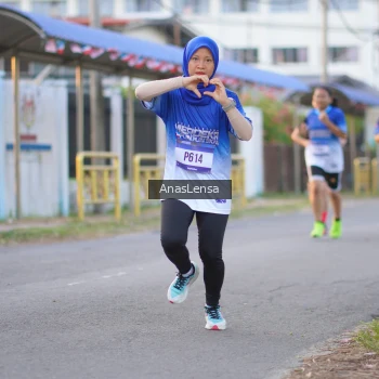 Runner Photo 3456870
