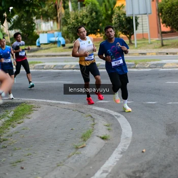 Runner Photo 3456898