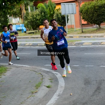 Runner Photo 3456901