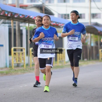 Runner Photo 3456911