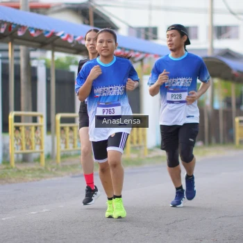 Runner Photo 3456915