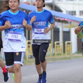 Runner Photo 3457027