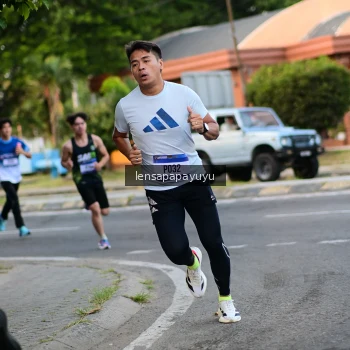 Runner Photo 3457072