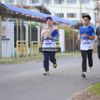 Runner Photo 3457076