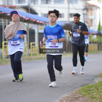 Runner Photo 3457093