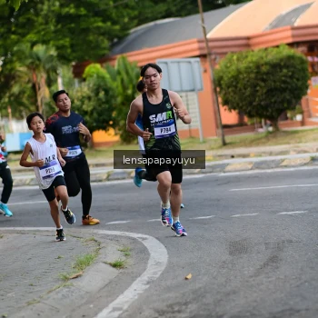 Runner Photo 3457094