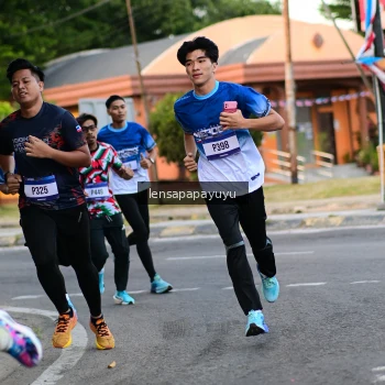 Runner Photo 3457117