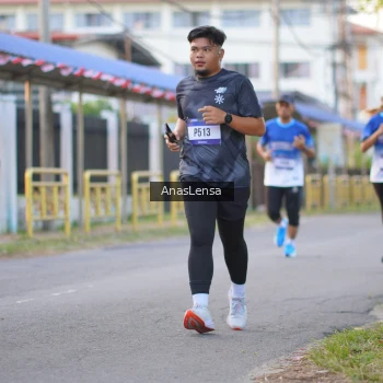Runner Photo 3457127